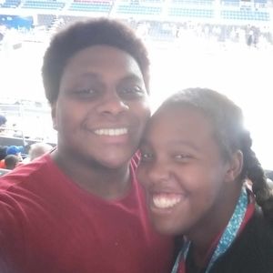 Meet your Posher, Precious